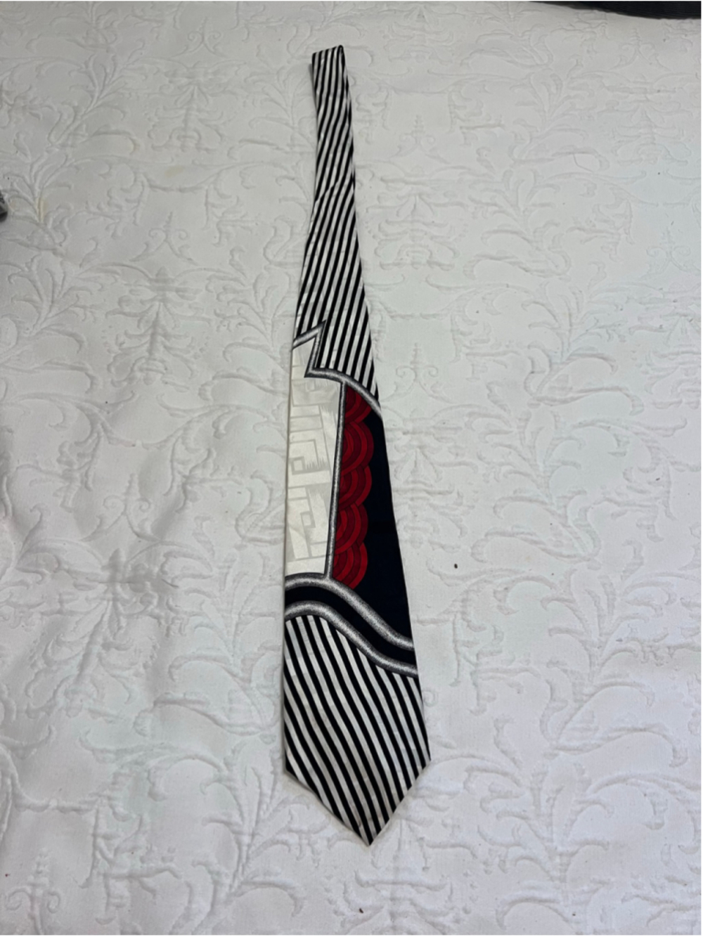 Men's Louis Feraud Silk Tie One Size Black White Red Geometric Striped